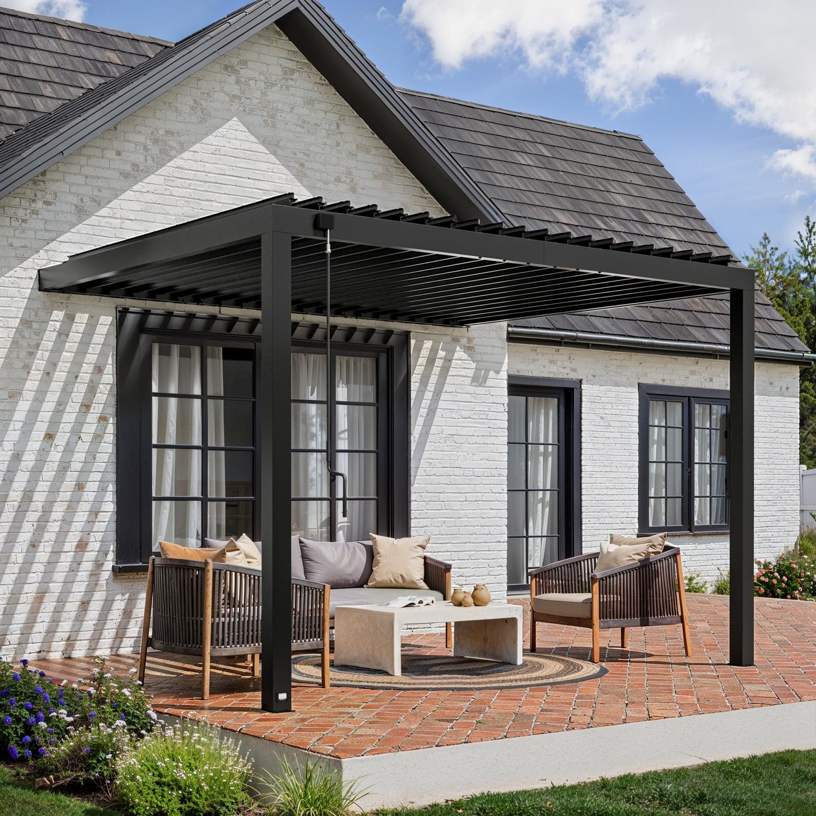 Pergola Evanston 12×10 — Adossée à lames